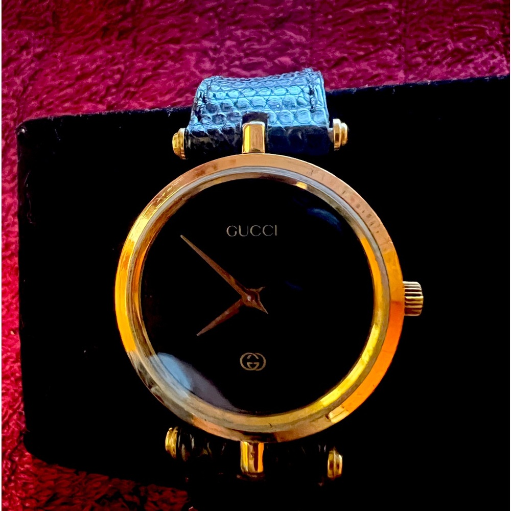 💯% authentic GUCCI watch